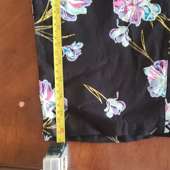 Vans Black Floral Cropped Pants - Picture 6 of 8